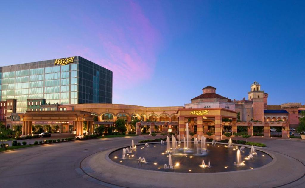Argosy Casino Hotel & Spa Riverside Esterno foto