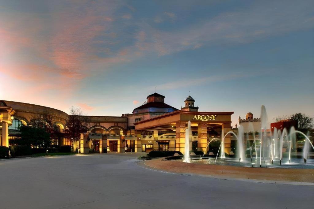 Argosy Casino Hotel & Spa Riverside Esterno foto
