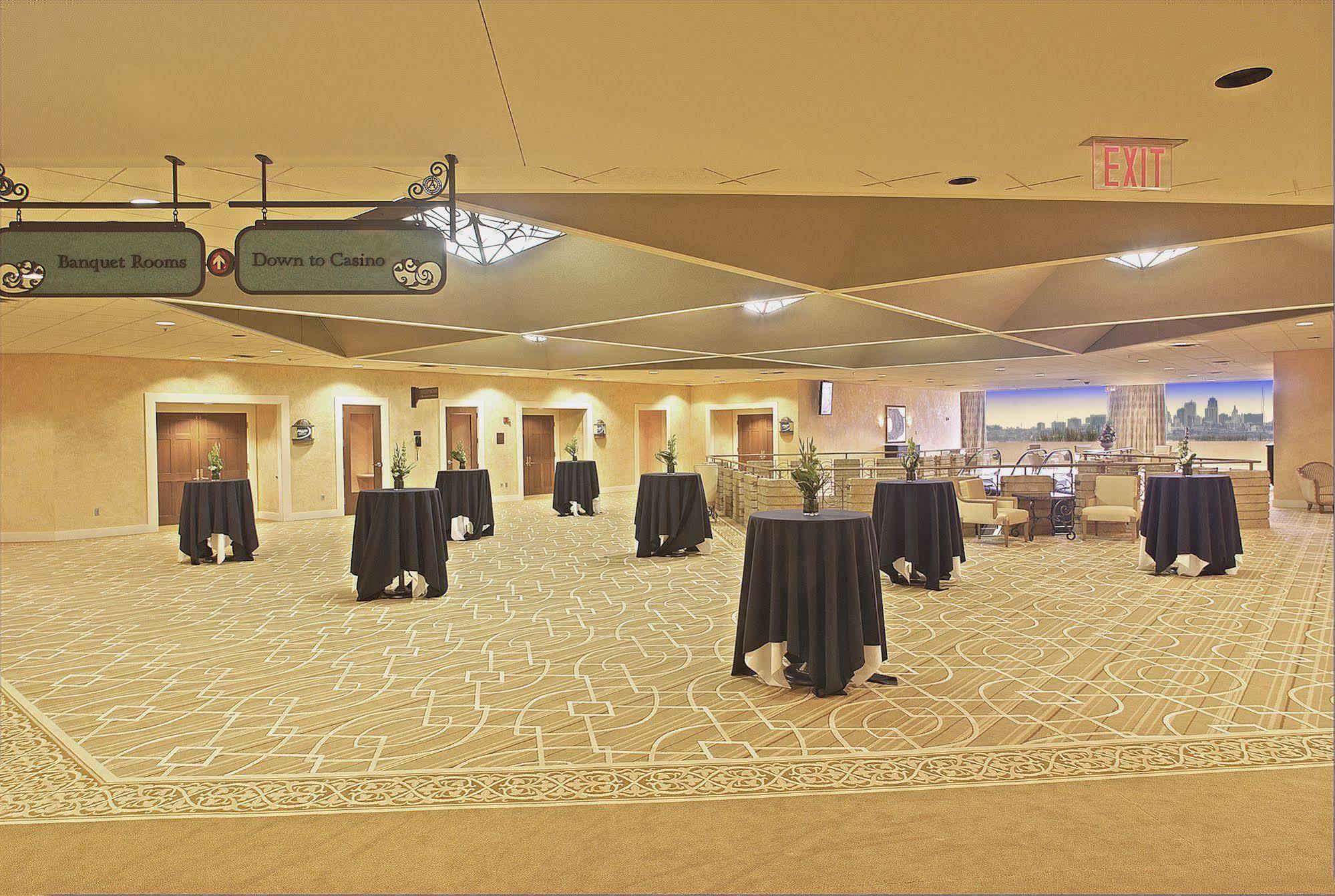 Argosy Casino Hotel & Spa Riverside Esterno foto